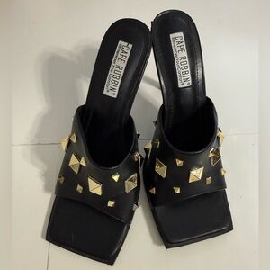 Cape Robbin Black Gold Funky Spike Embellishment Square Toe High Heels Size 9